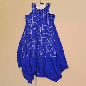 Apt.9 artsy dress with light beige lining, size 10